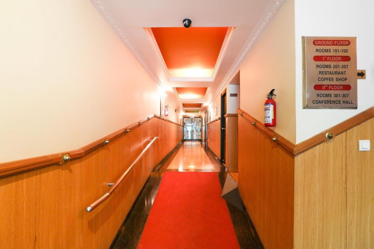 Capital O 72337 Hotel Konkan Tadka มุมไบ ภายนอก รูปภาพ