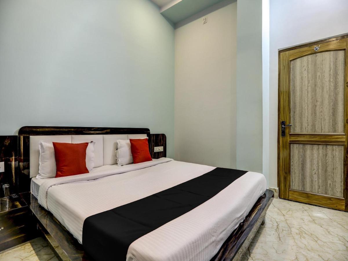 Capital O 72337 Hotel Konkan Tadka มุมไบ ภายนอก รูปภาพ